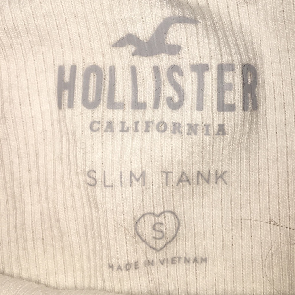 Hollister tank top - Picture 2 of 3